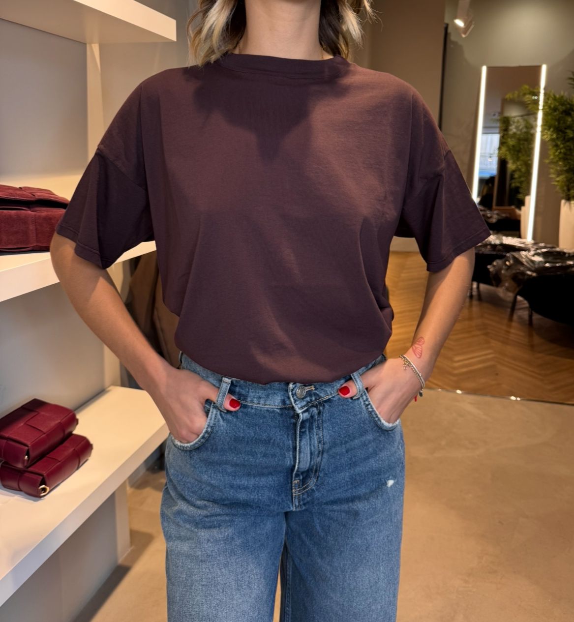 T-SHIRT