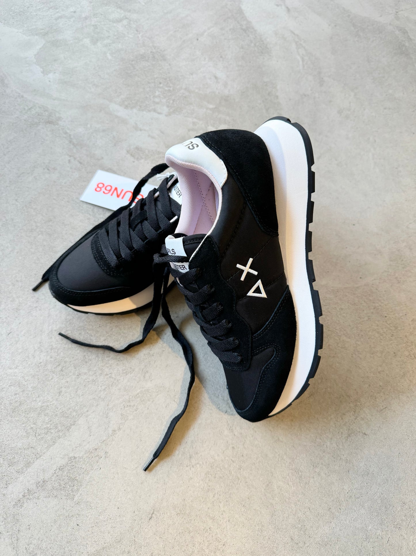 SNEAKER ALLY SOLID