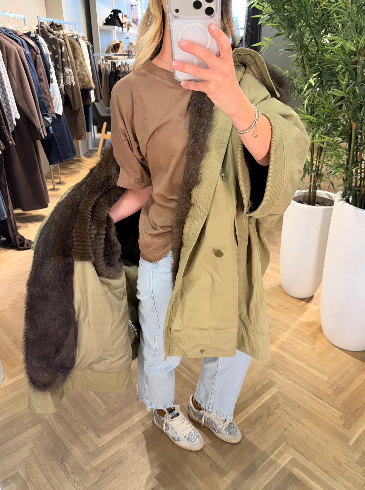 PARKA OVER CON CAPPUCCIO
