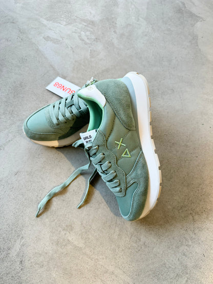 SNEAKER ALLY SOLID