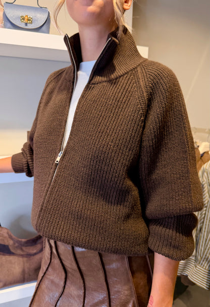 MAGLIA