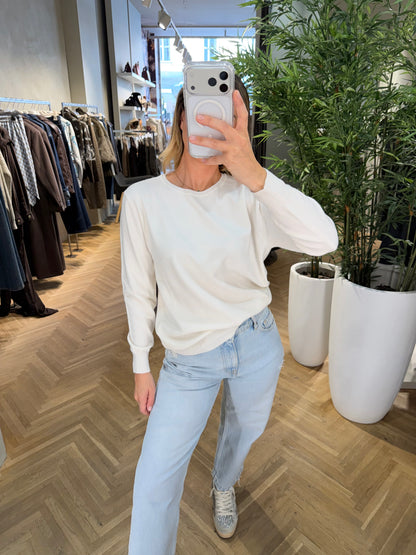 MAGLIA