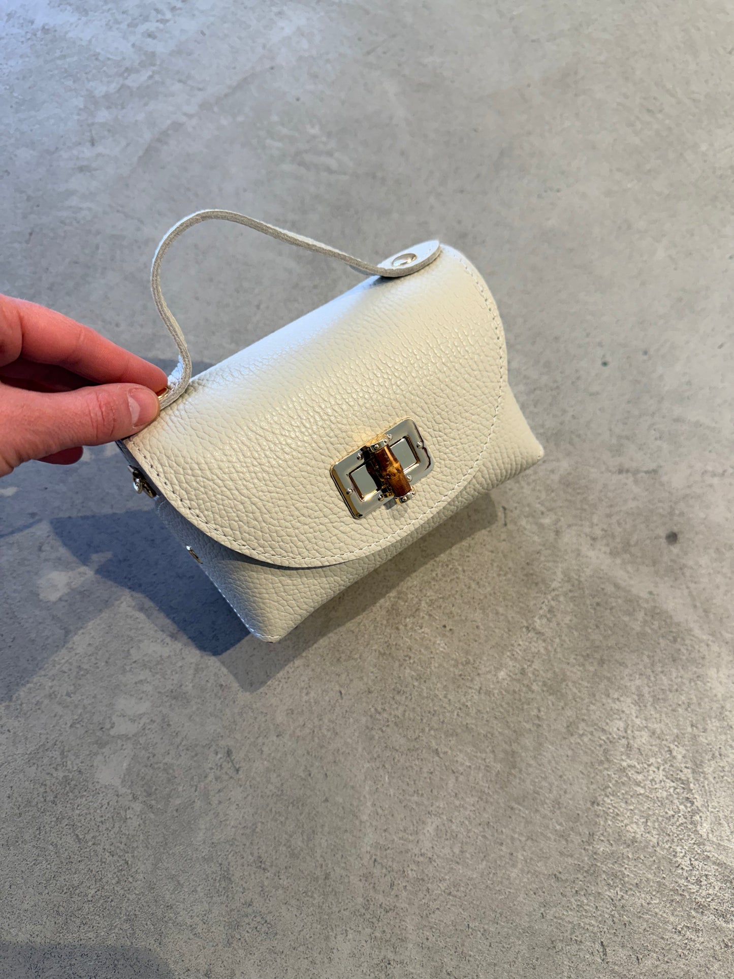 Borsa mini in pelle con tracolla